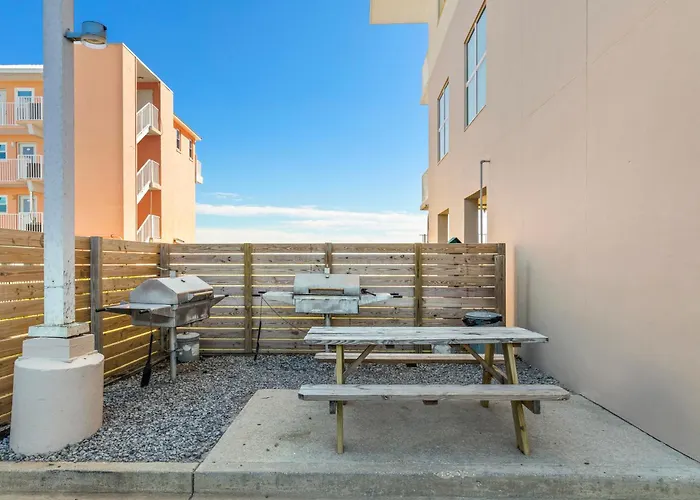 Crystal Shores West Unit 1003 Holiday home *